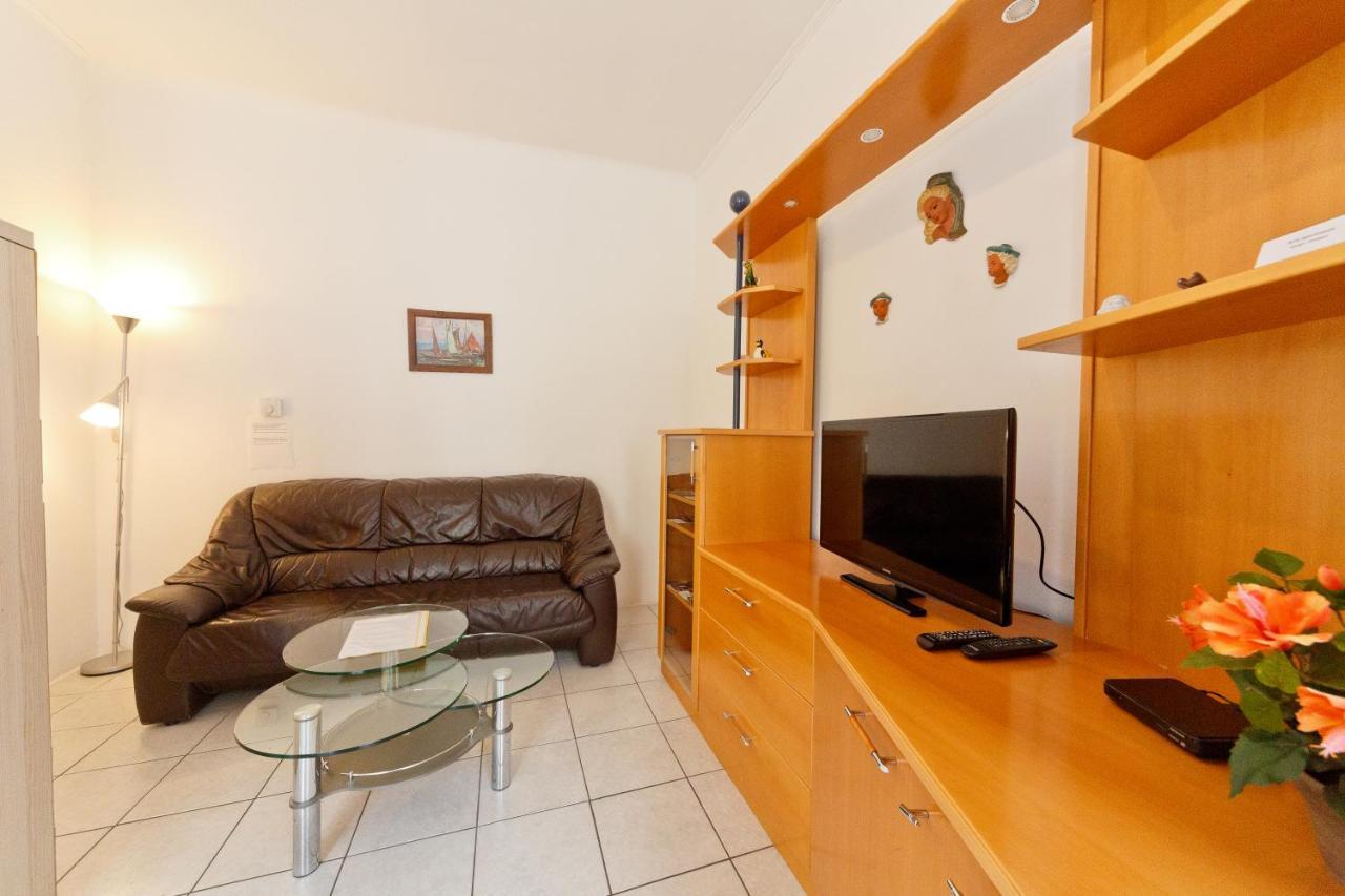 Apartment Arnsteingasse 8